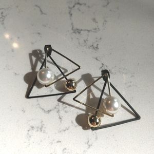 Korean pendulum triangles w/ faux pearl and gold tone balls